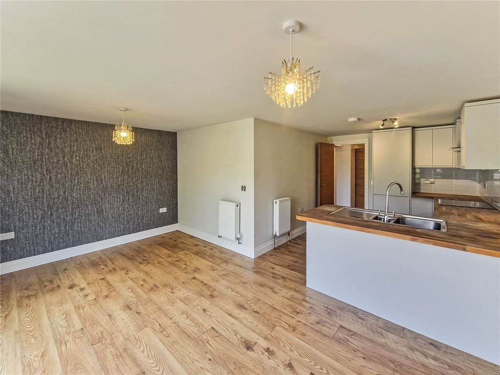 Property photo 3 of 11 Picture No. 02