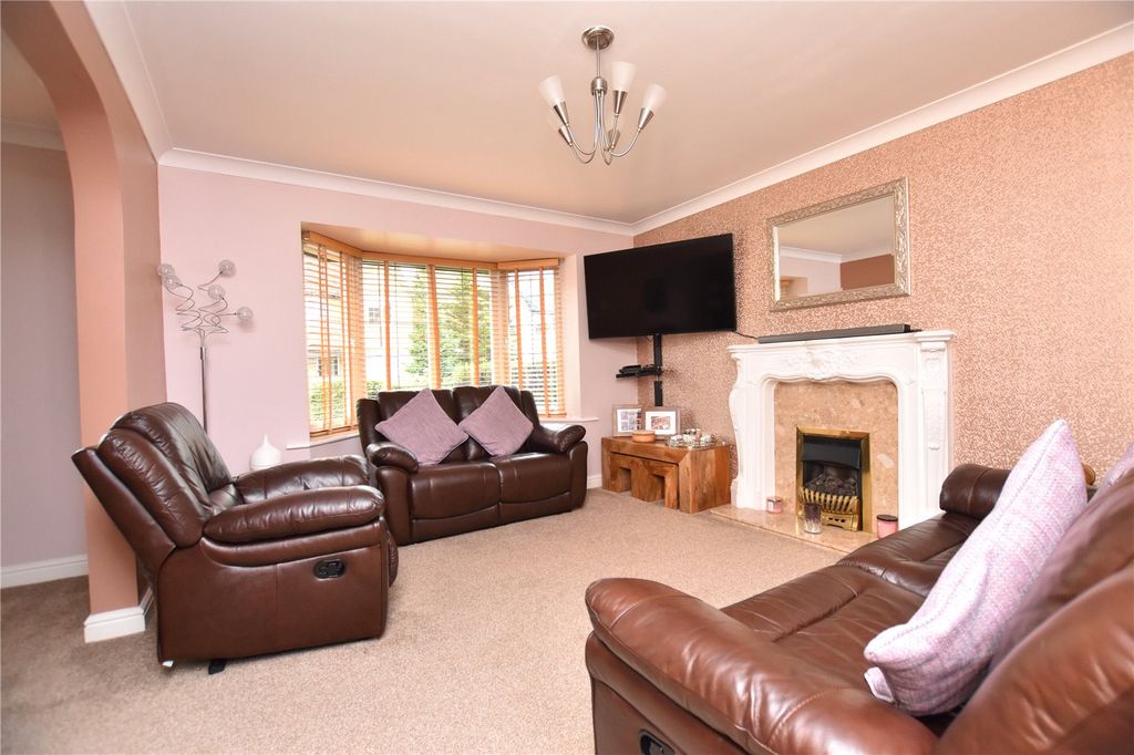 Property photo 2 of 22 Picture No. 14