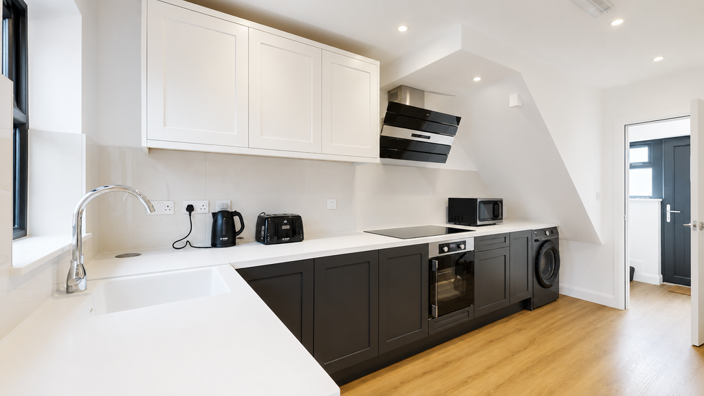 Property photo 3 of 9 Communal Kitchen - Angle 1