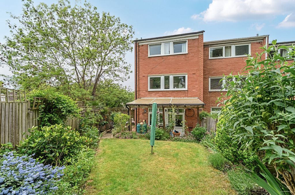 Property photo 1 of 15 1455697-18-69Fb73...