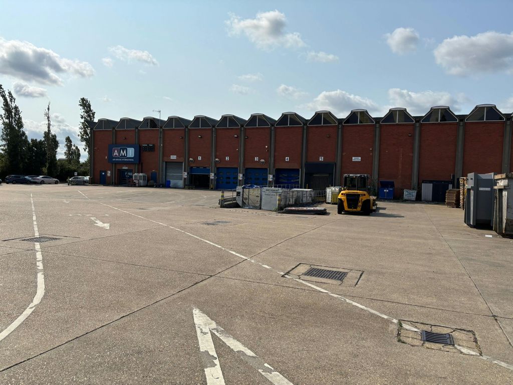 Property photo 1 of 4 Front Aspect