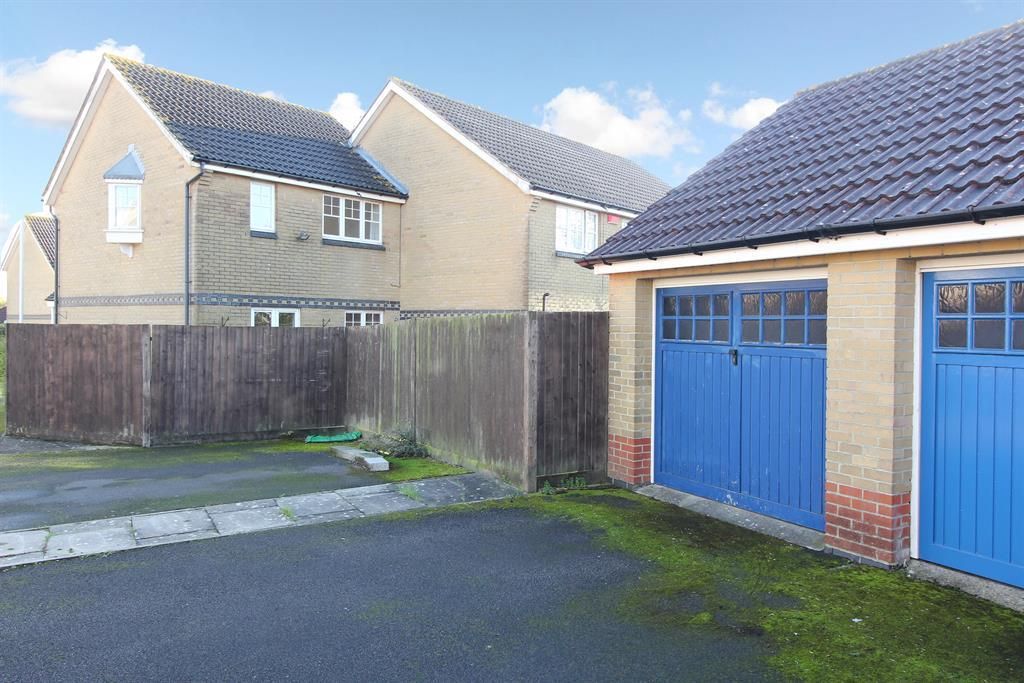 Property photo 2 of 11