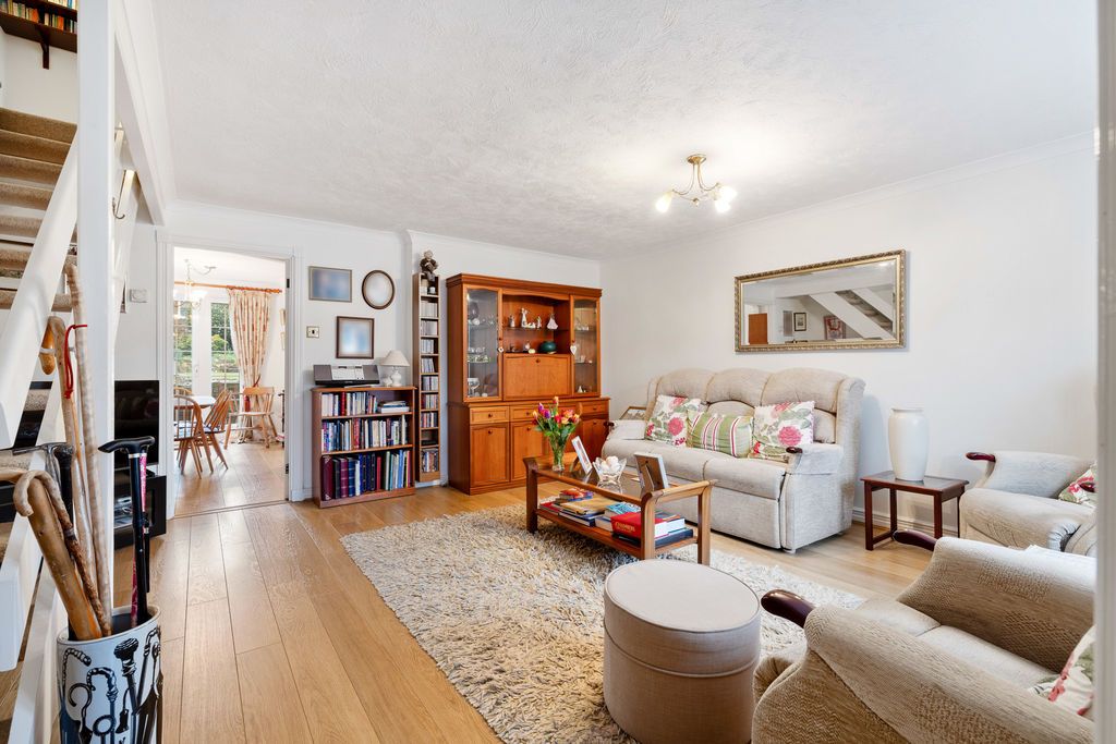 Property photo 3 of 17 Photo 12