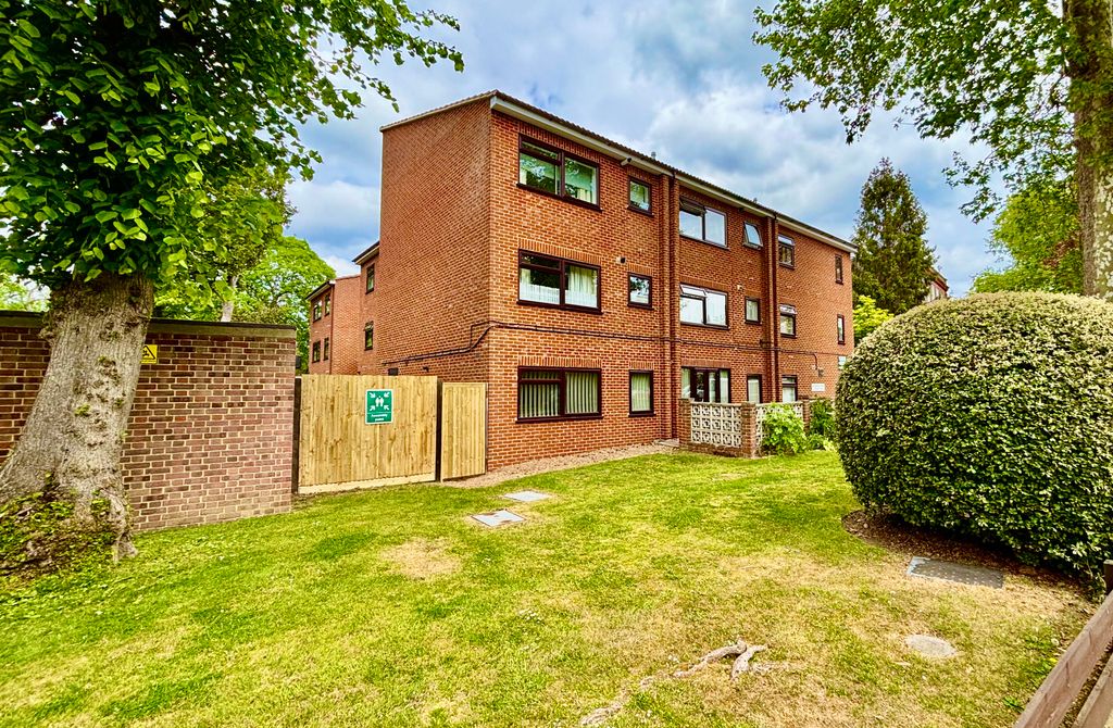 Property photo 2 of 11