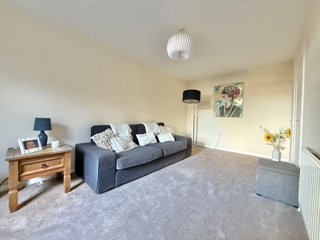 Property photo 3 of 17 Photo 3