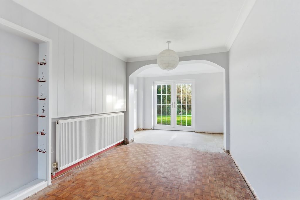 Property photo 3 of 21