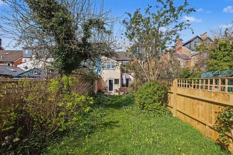 Property photo 2 of 9 325860