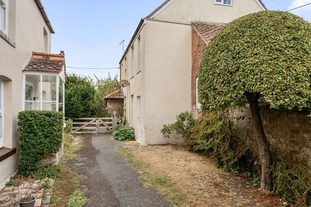 Property photo 1 of 21