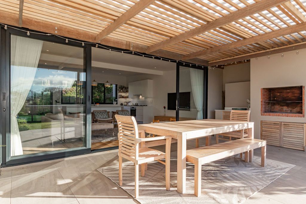 Property photo 2 of 48 Kw1708696