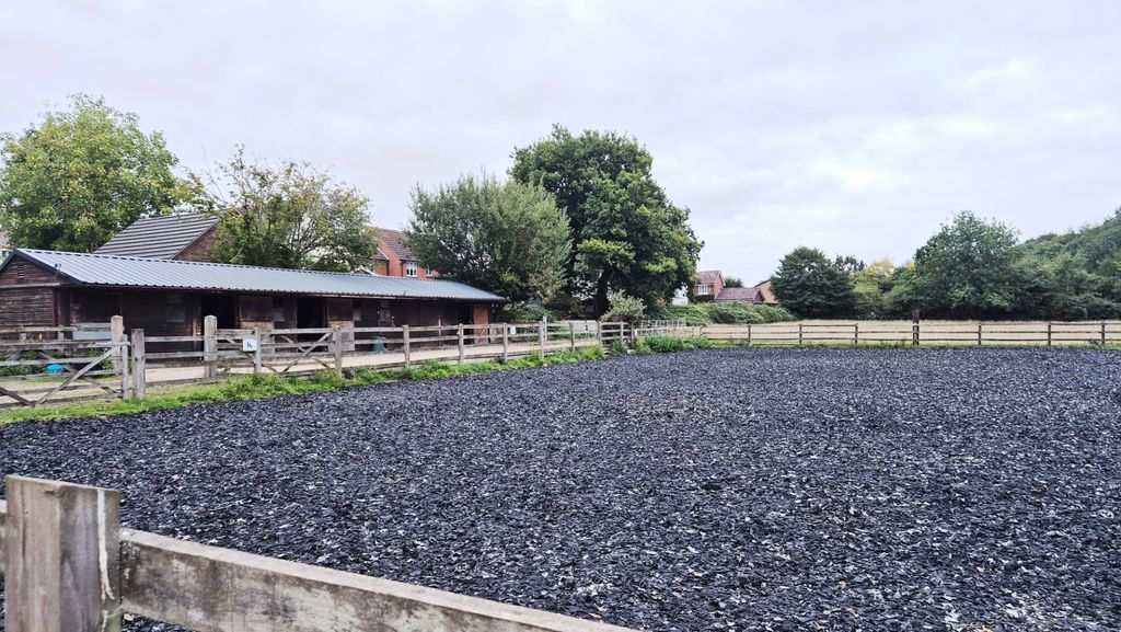 Property photo 3 of 6