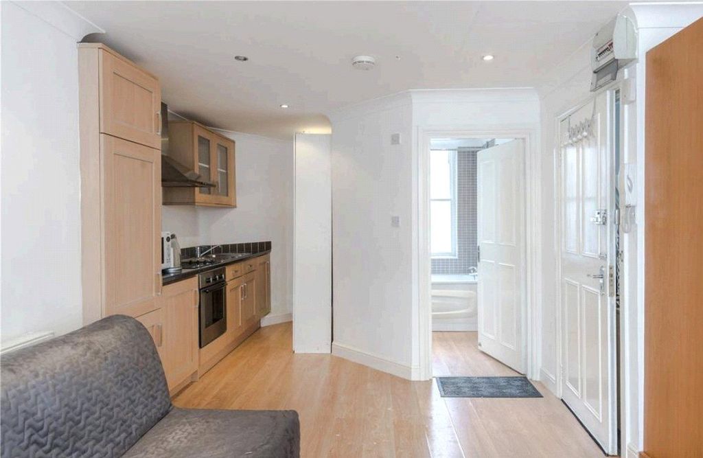 Property photo 3 of 10 Picture No. 05