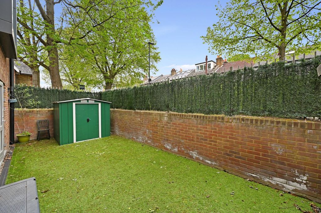 Property photo 2 of 12