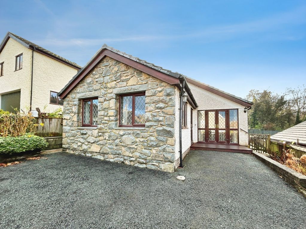 Property photo 1 of 31
