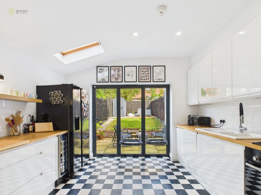 Property photo 3 of 45