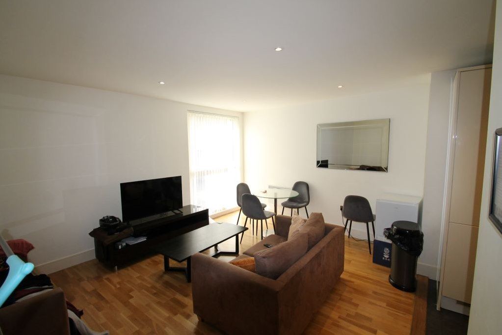 Property photo 3 of 6