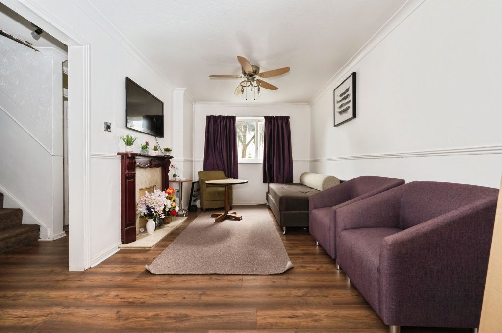 Property photo 3 of 18