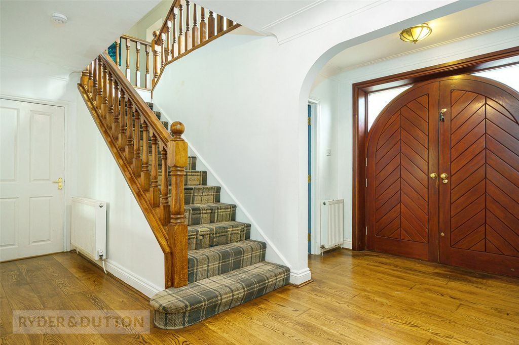 Property photo 2 of 43 Entrance Hallway
