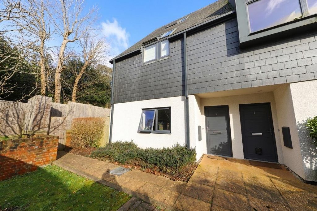 Property photo 1 of 13 Front