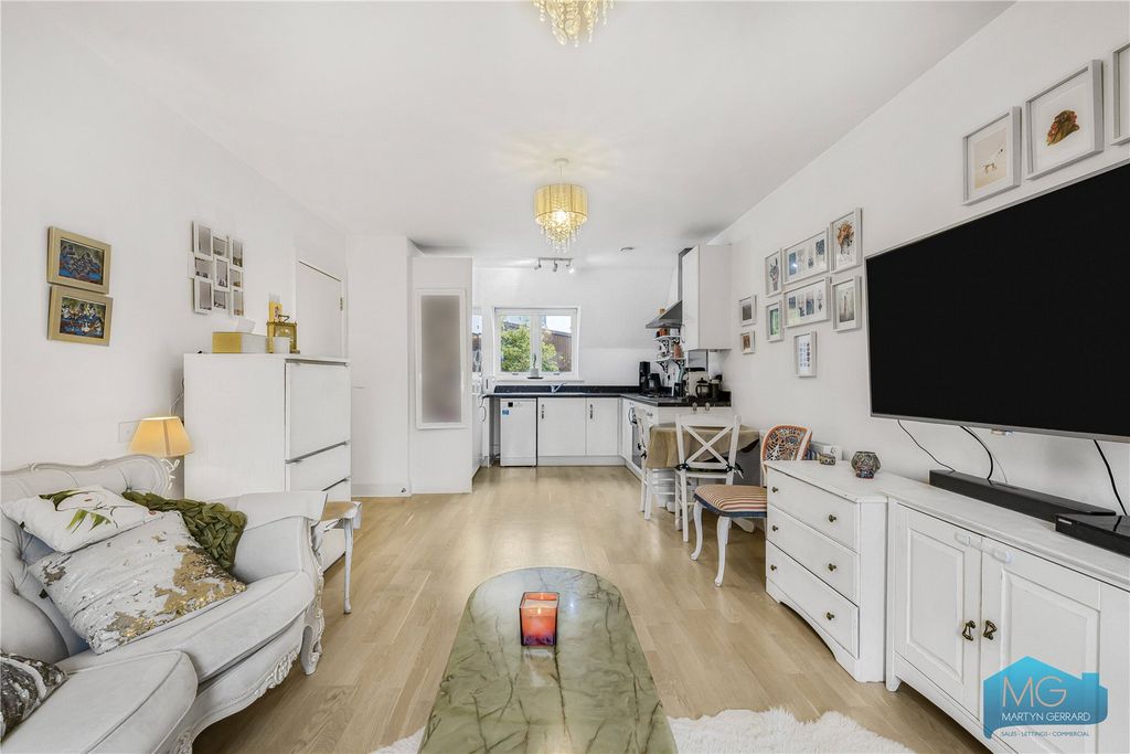 Property photo 3 of 11 Picture No. 02