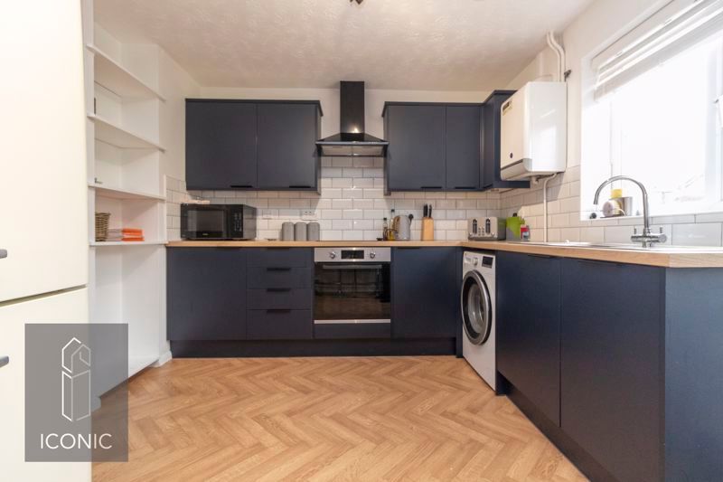 Property photo 3 of 11 Photo 7