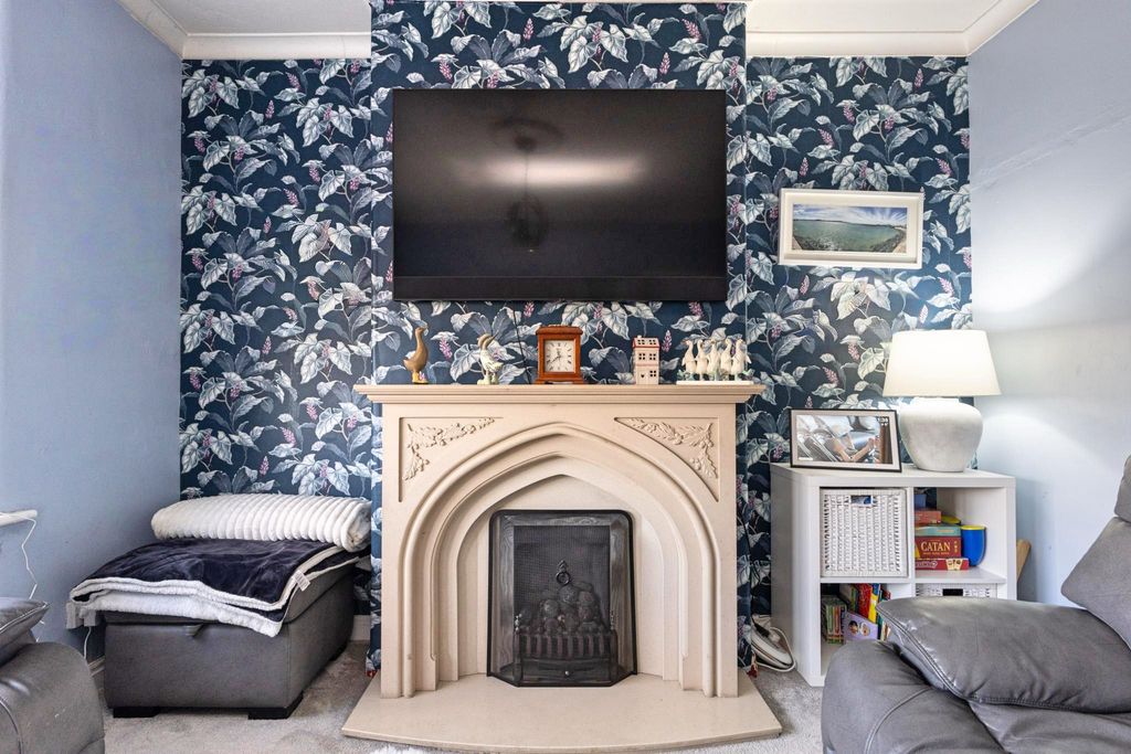 Property photo 2 of 40 Photo #2