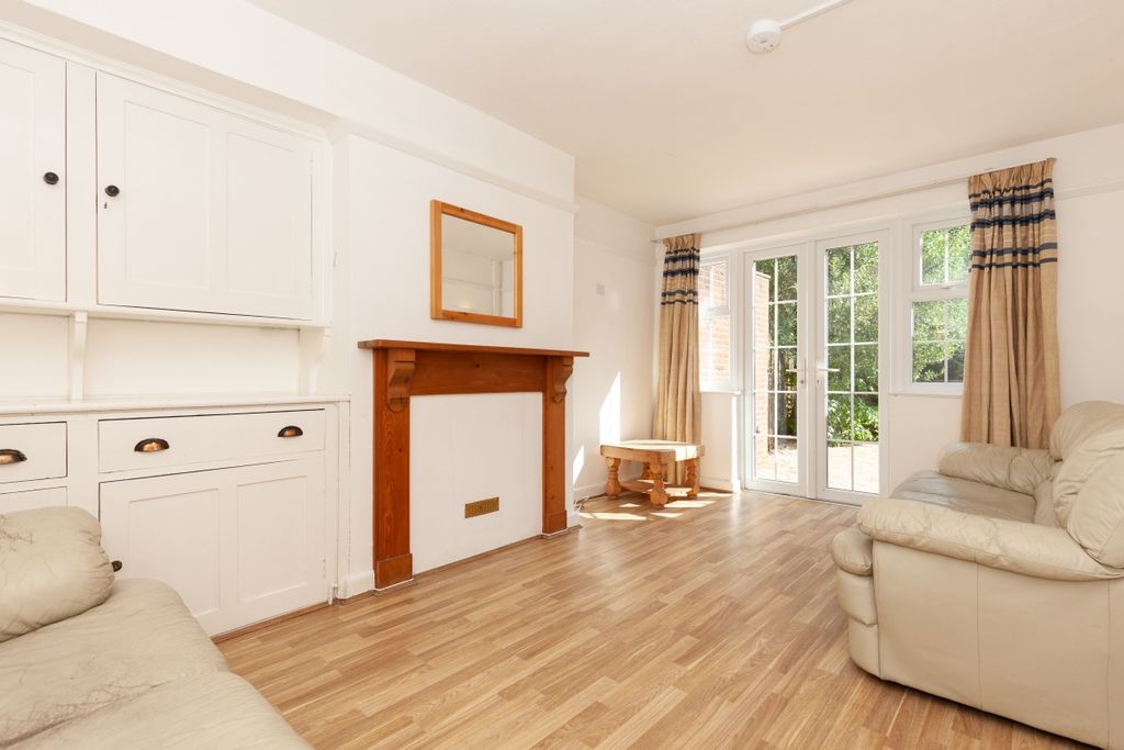 Property photo 2 of 14 Living Room