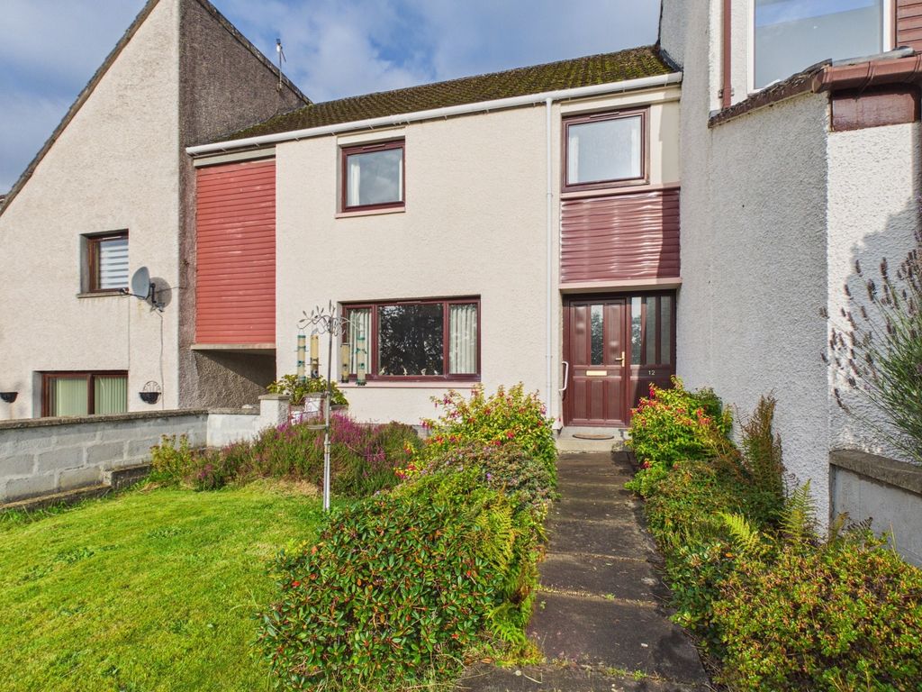 Property photo 2 of 34