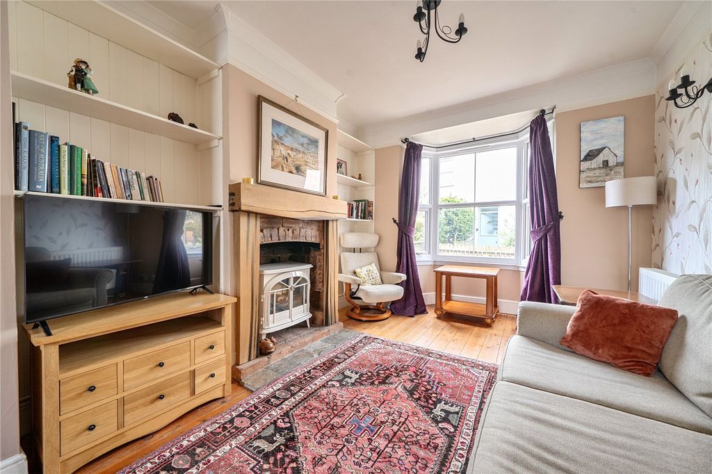 Property photo 2 of 21 Picture No. 04