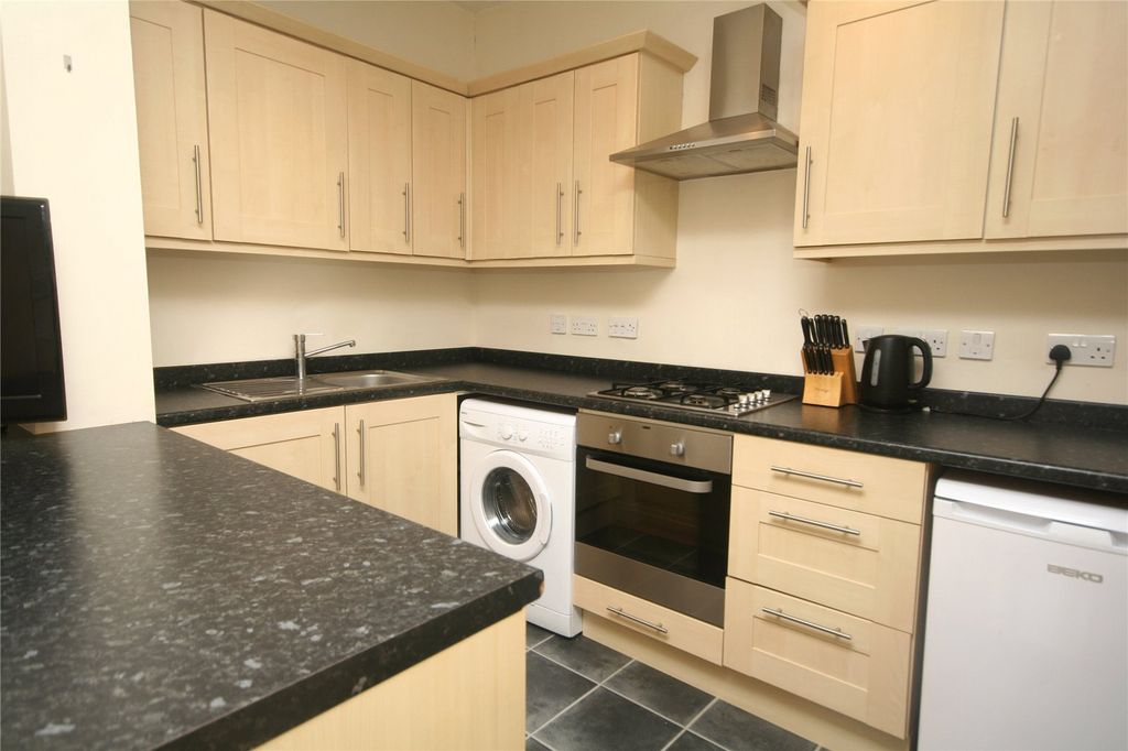 Property photo 2 of 6 Picture No. 09