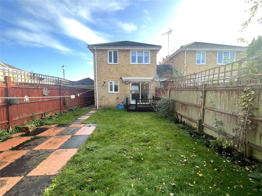 Property photo 3 of 16 Picture No. 22