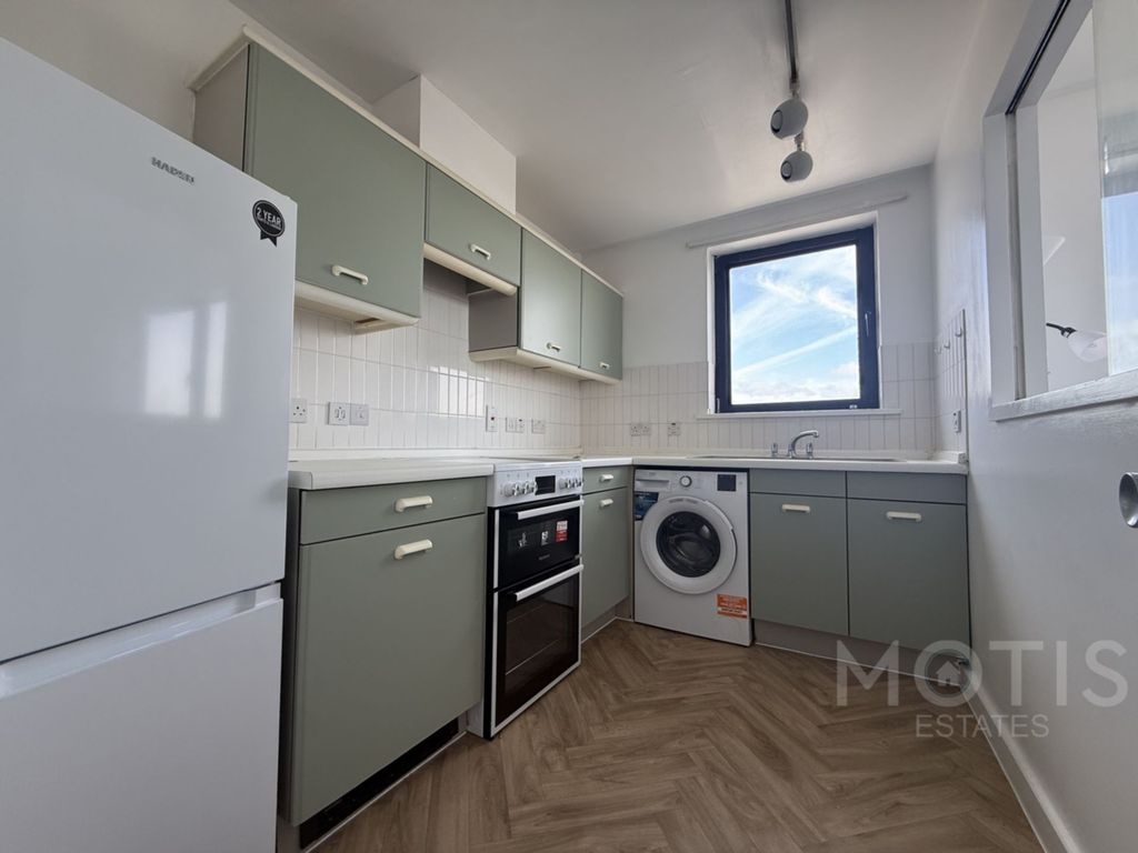 Property photo 1 of 10 Photo 2