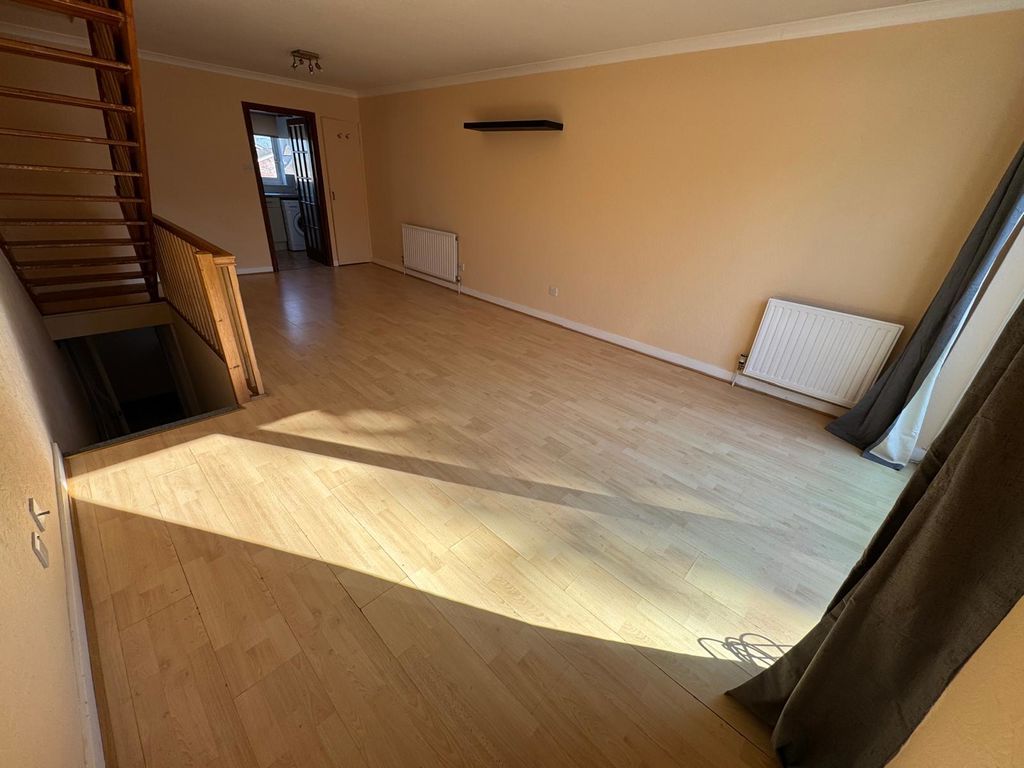 Property photo 2 of 16 Photo 8