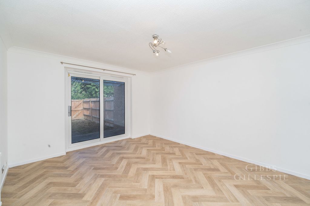 Property photo 3 of 13 Pbox-Img.Jpg