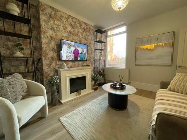 Property photo 2 of 9 Living Room