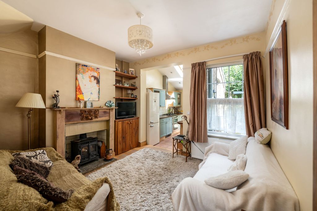 Property photo 2 of 15