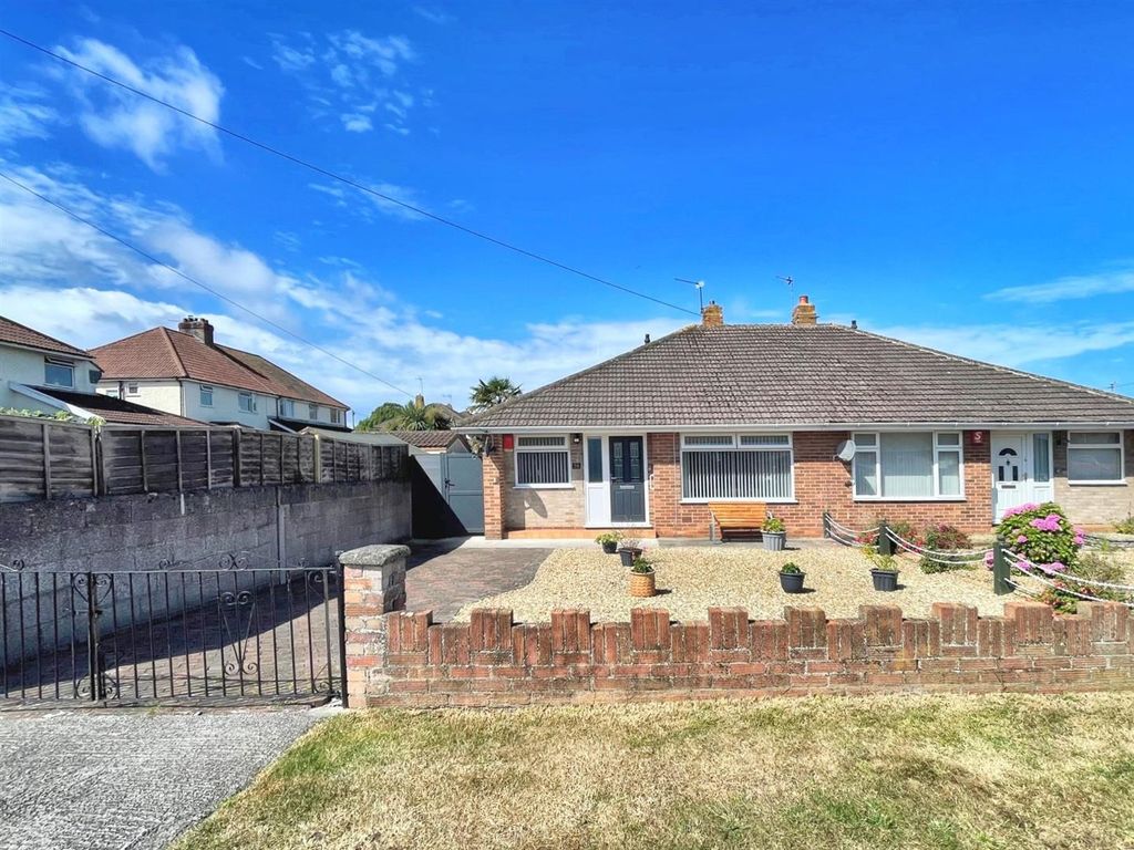 Property photo 1 of 17 Front