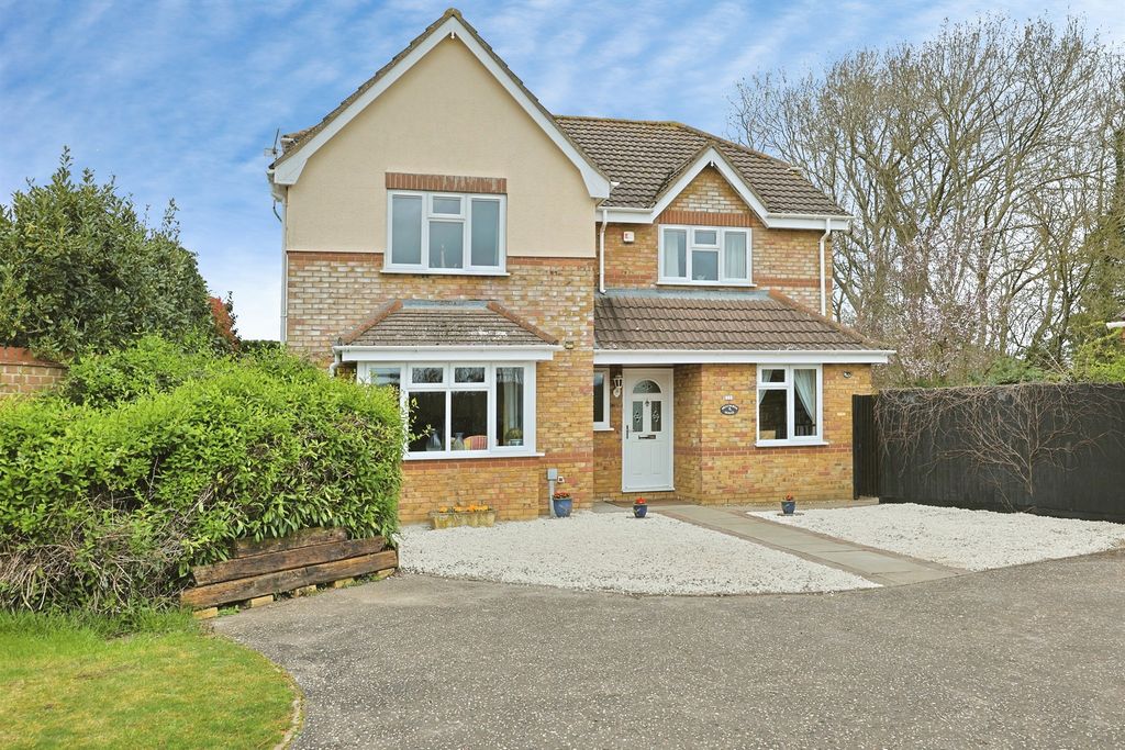 Property photo 2 of 25