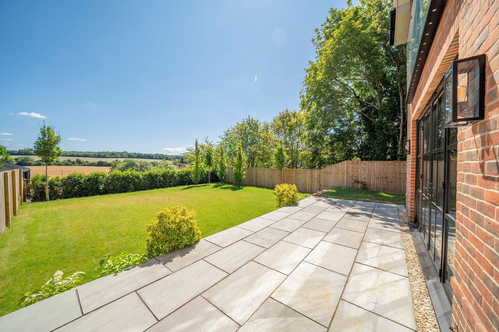 Property photo 2 of 18