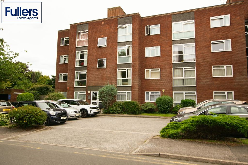 Property photo 1 of 8