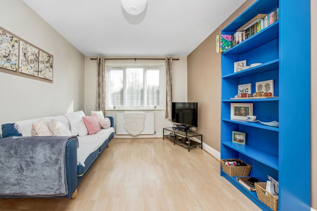 Property photo 3 of 13