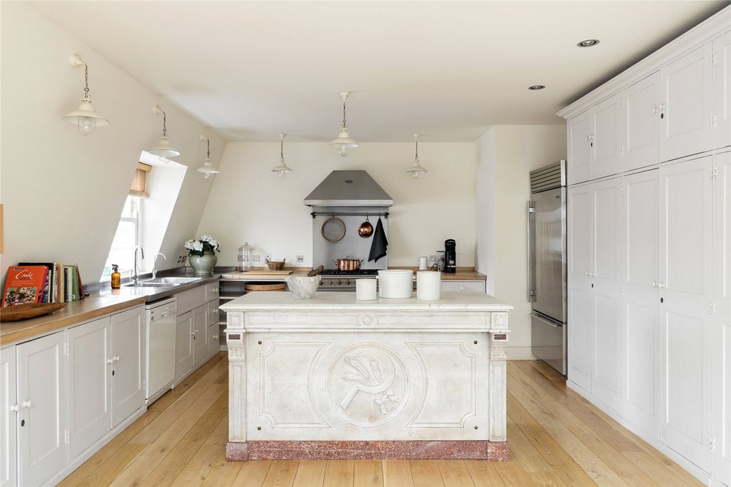 Property photo 1 of 17 Picture No. 08