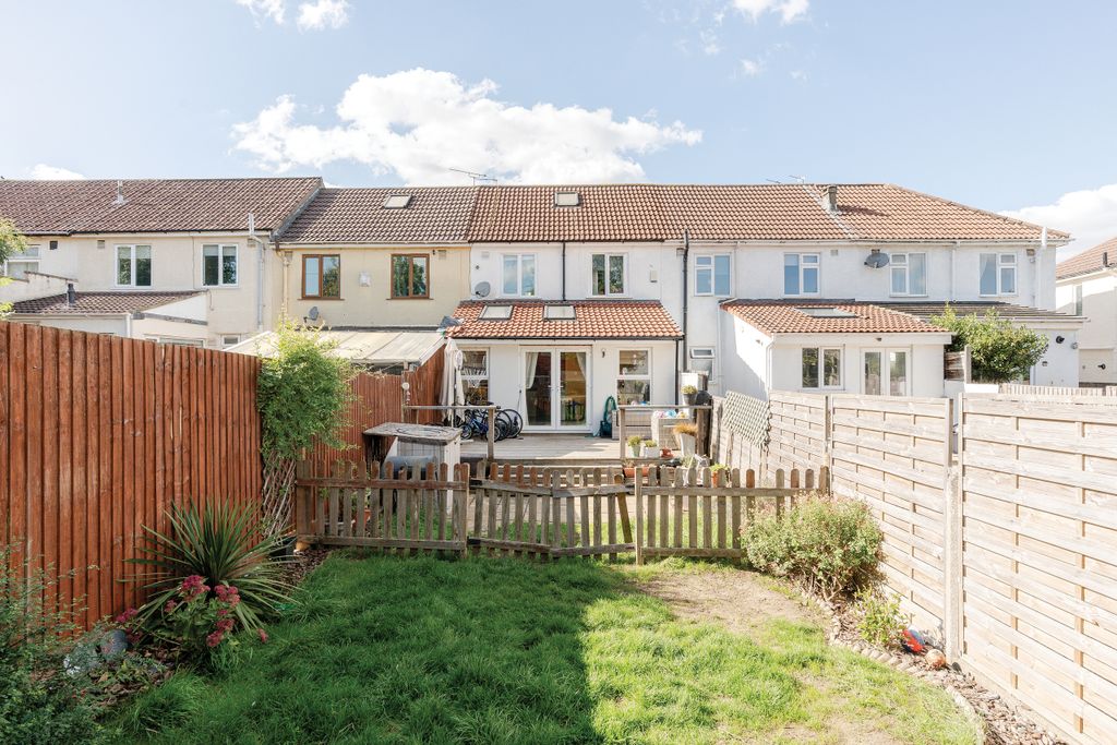 Property photo 2 of 19 Photo 19