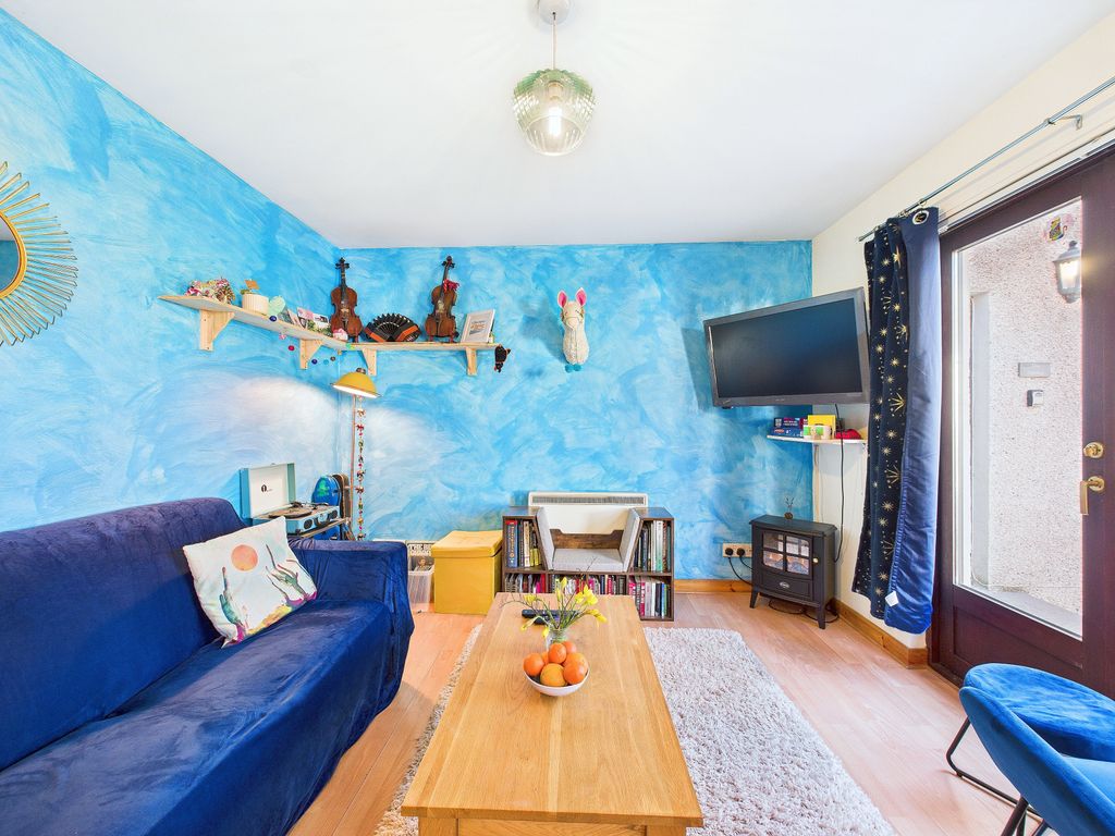Property photo 3 of 19