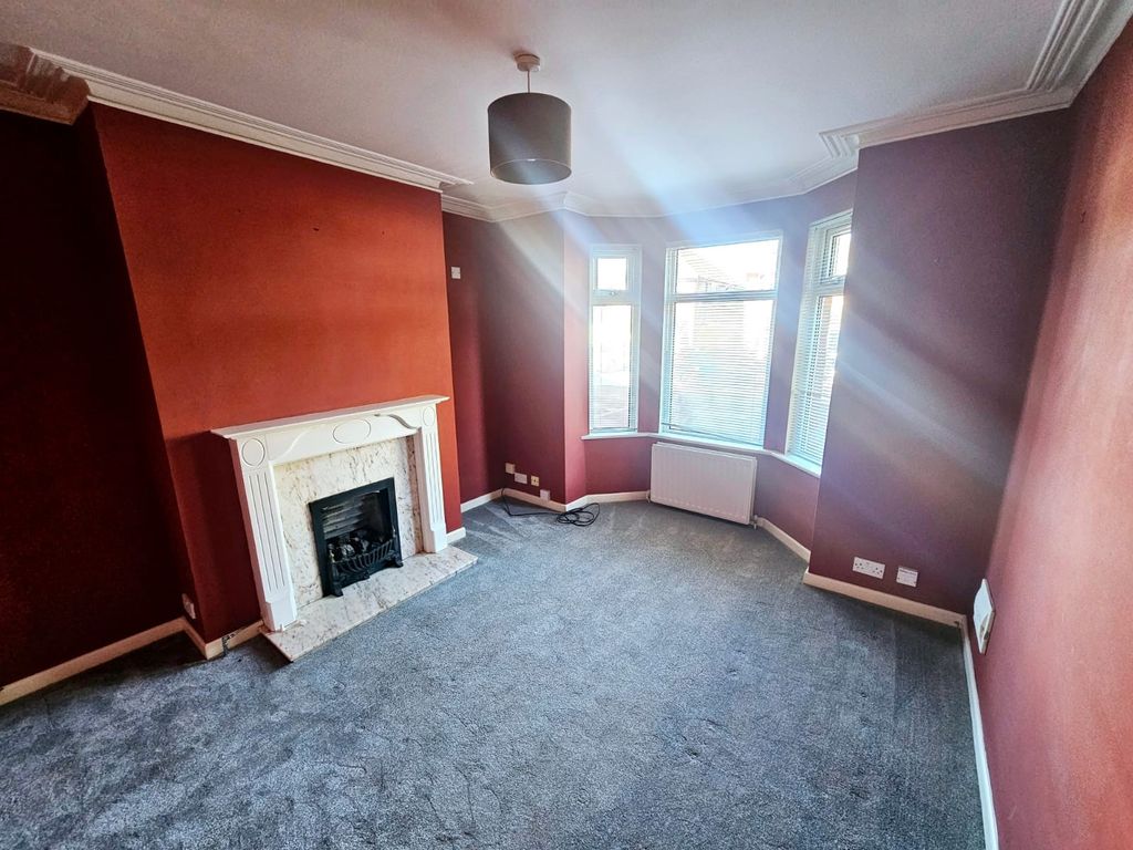 Property photo 2 of 11 Image