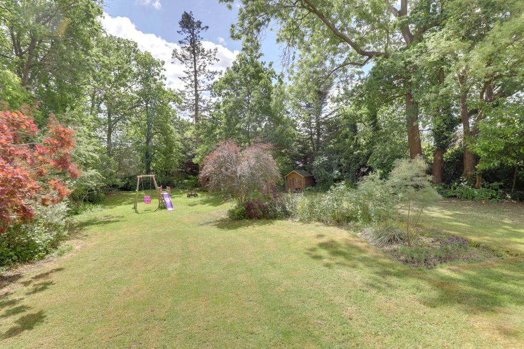 Property photo 2 of 24