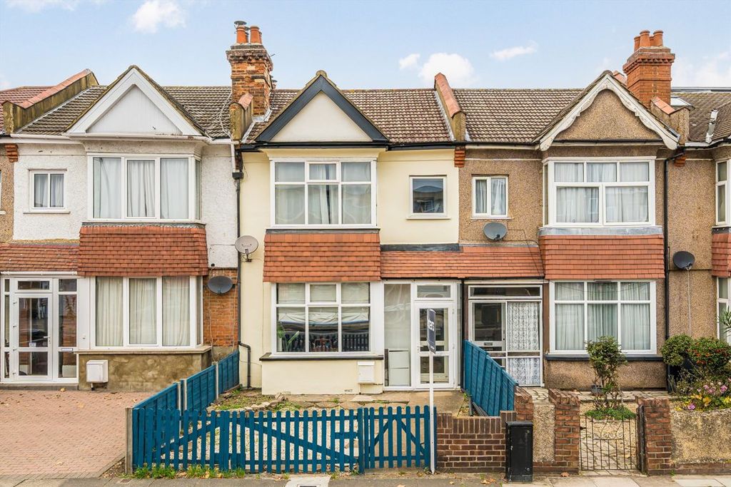 Property photo 1 of 8