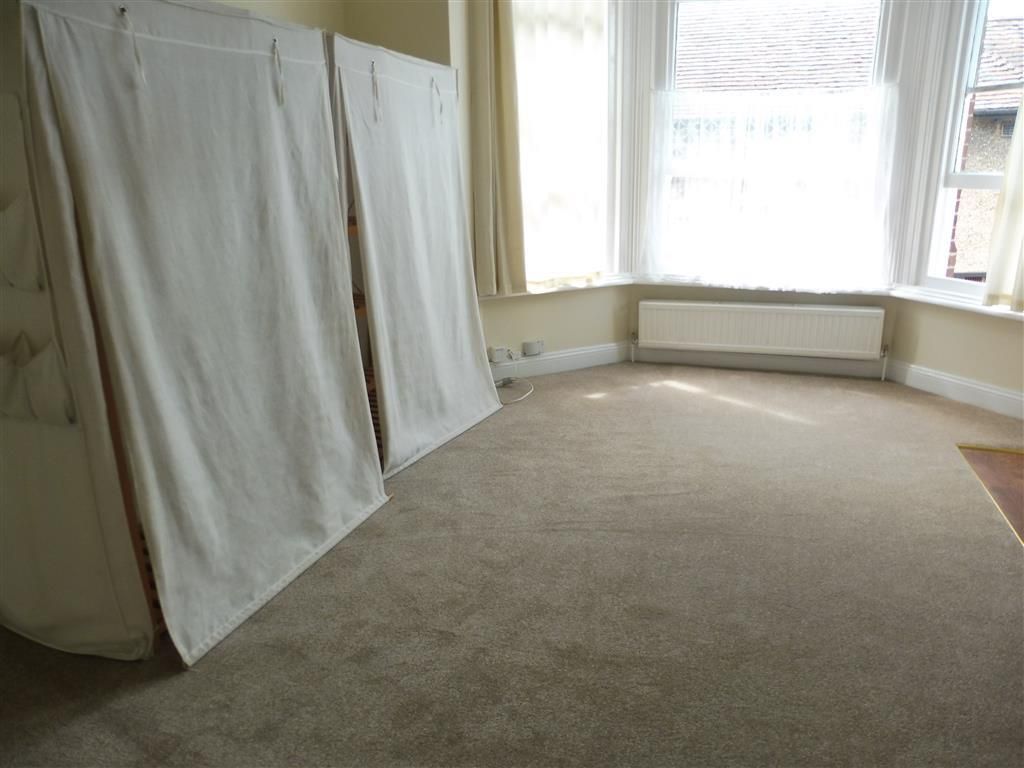 Property photo 3 of 7 Living Room