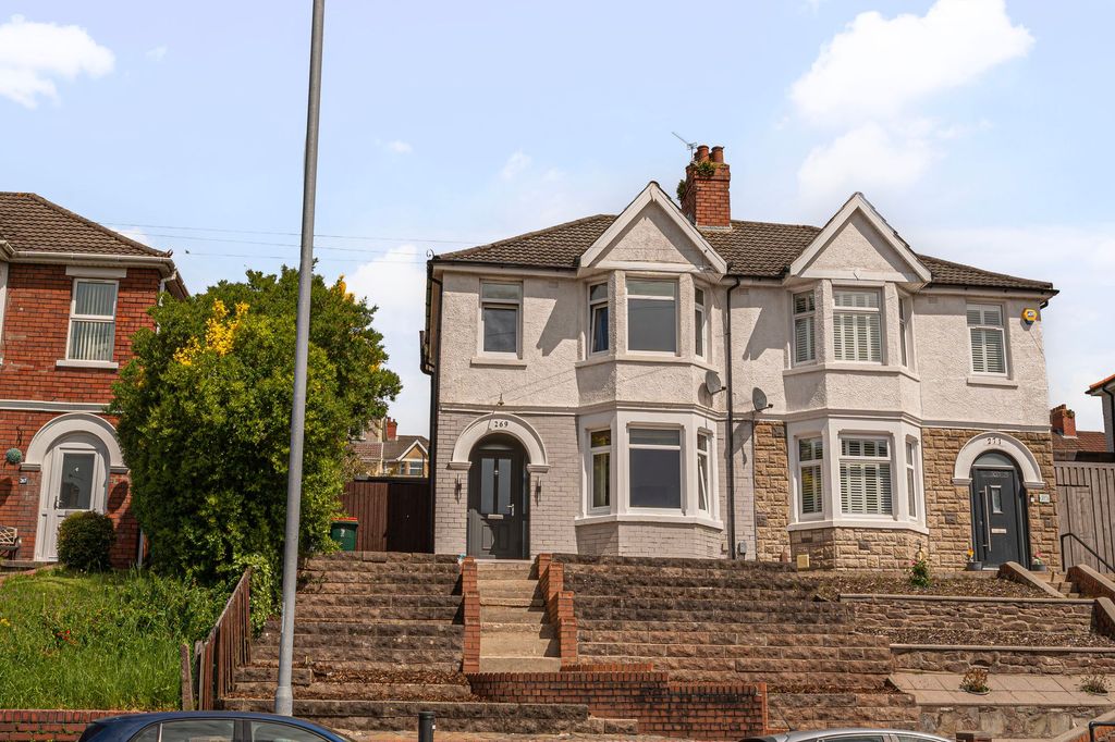 Property photo 1 of 37