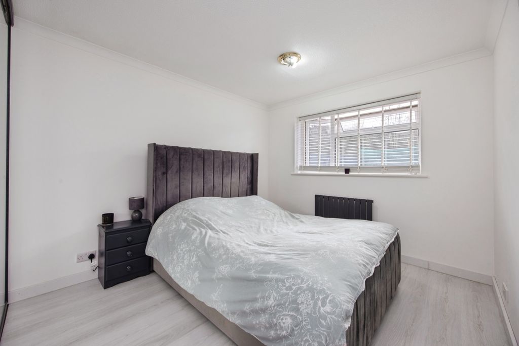 Property photo 2 of 18 Pbox-Img.Jpg