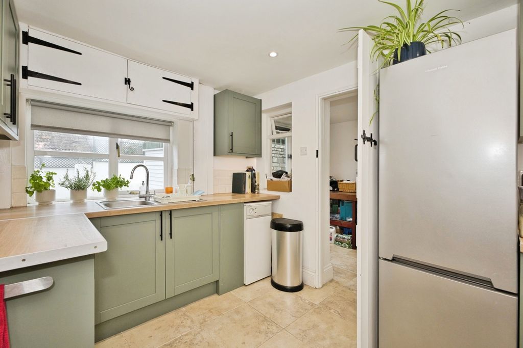 Property photo 2 of 18 Pbox-Img.Jpg